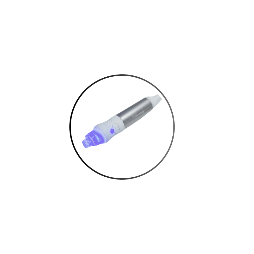 Aesthetic device handpiece with applicator tip