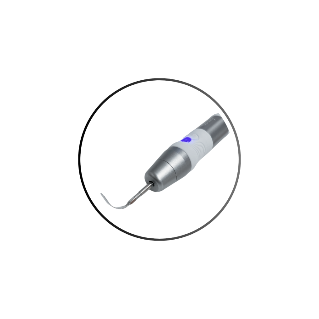 Aesthetic device handpiece with fine nozzle